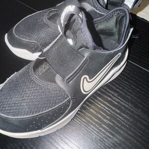 Nike 10c Black Athletic Shoes